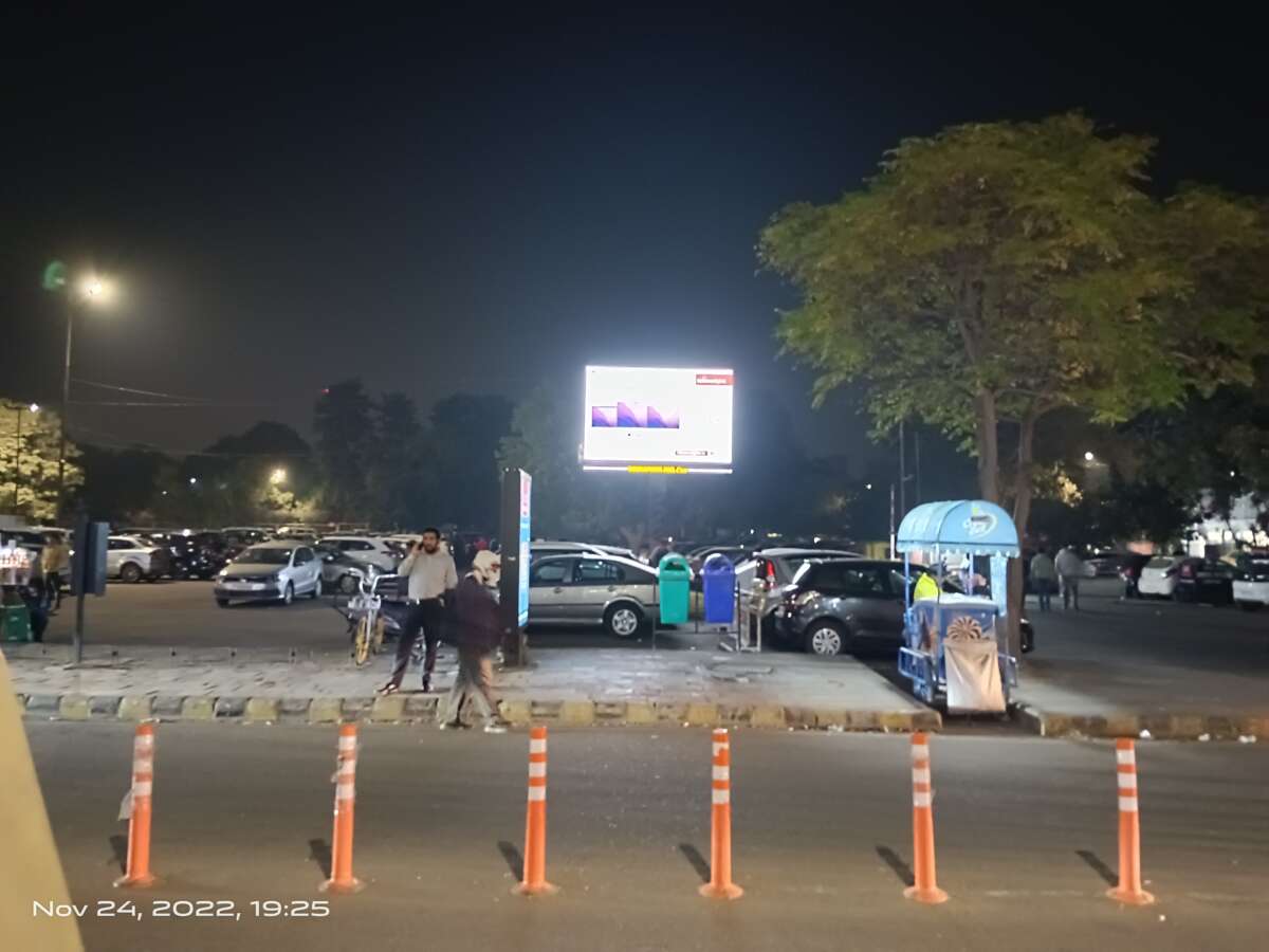 Outdoor advertising in Chandigarh Reliance Digital Displayed at